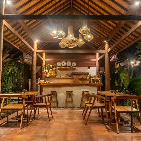 Mahadana Ubud Buitenkant foto