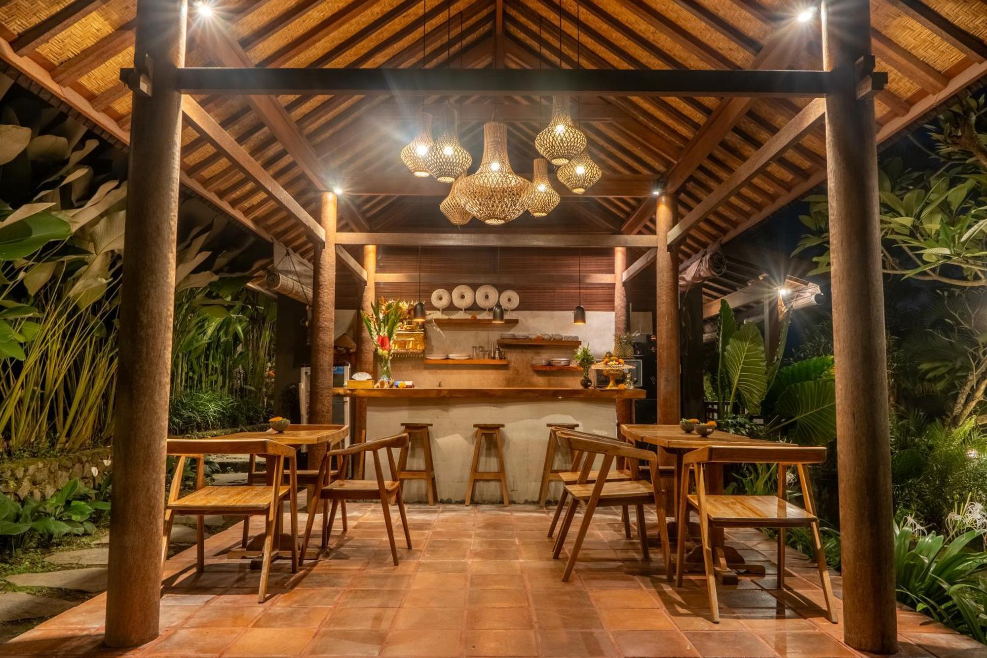 Mahadana Ubud Buitenkant foto